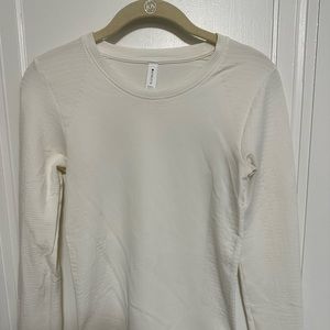 Athlete White Long Sleeve;  Flurry Blizzard Rib Top; XS